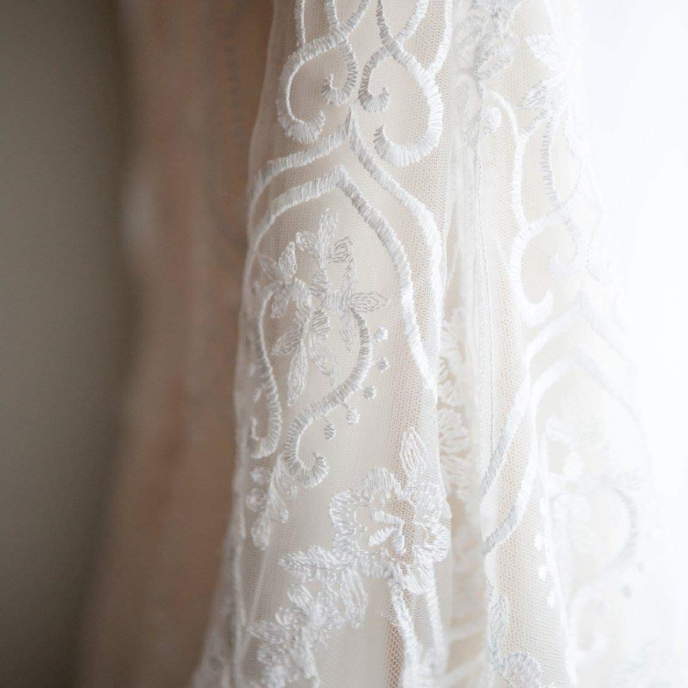 Wedding Dress - Picture 2 of 4